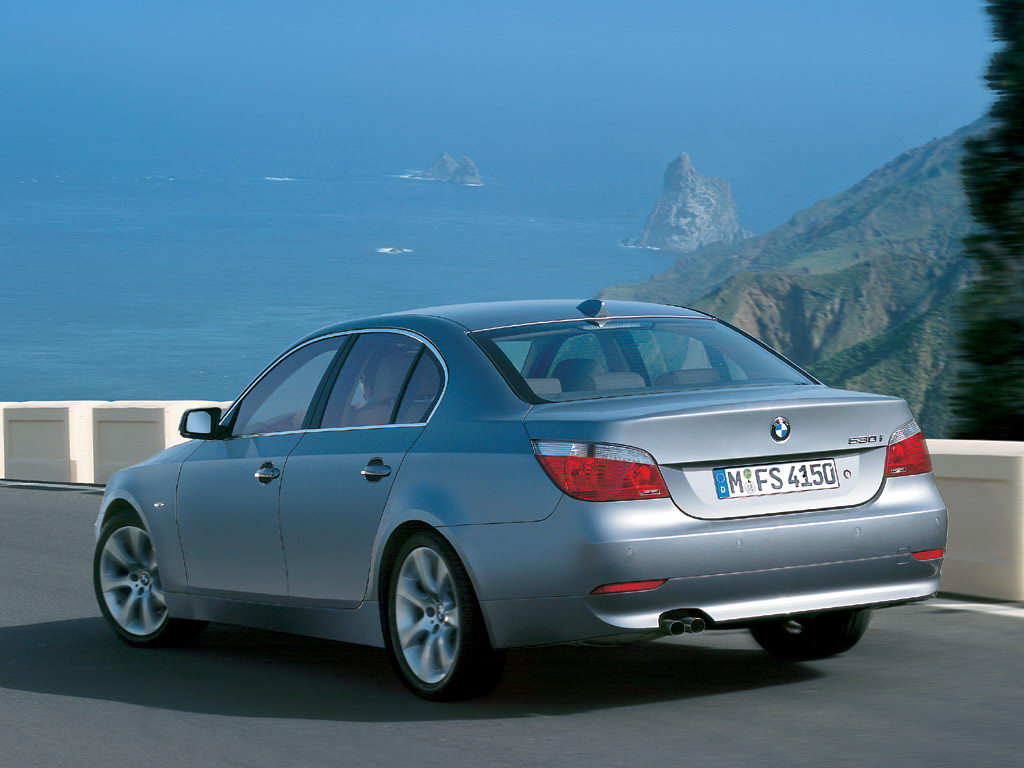 BMW 5 Series 2003 003.jpg